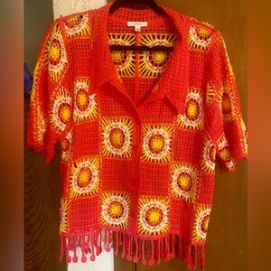 G&D NWOT 19”PTP Sz:1X crochet short sleeve button up top colorful granny squares